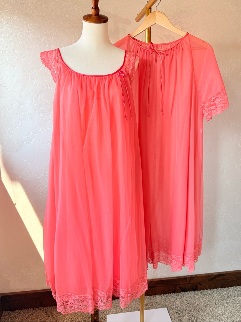 Vintage 1960s Coral Pink Nylon Peignoir Set |  Robe & Nightgown | Lace Small